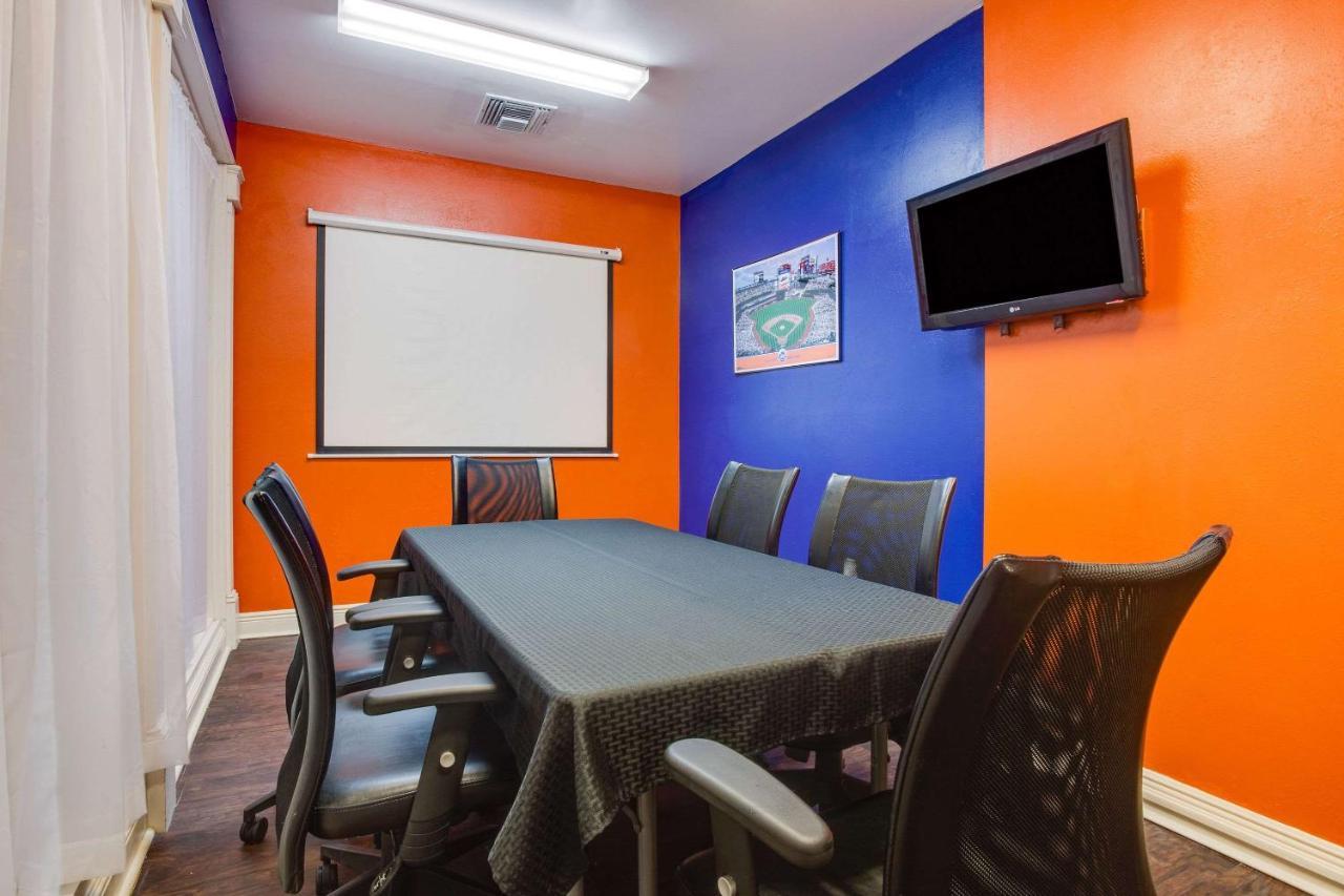 Mainstay Suites At Pga Village Port St. Lucie Buitenkant foto